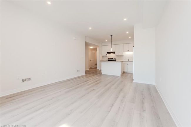 B025 - 142 Foamflower Pl, Townhouse with 3 bedrooms, 2 bathrooms and 1 parking in Waterloo ON | Image 14