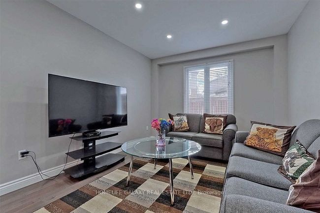 1647 Middleton St, House other with 5 bedrooms, 4 bathrooms and 2 parking in Pickering ON | Image 6