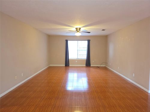 414 Texas Street, Tomball, TX, 77375 | Card Image