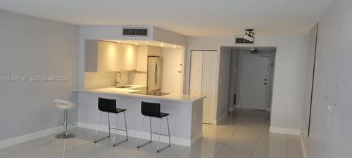 apt-1410-250 174th St, Sunny Isles Beach, FL, 33160-3350 | Card Image