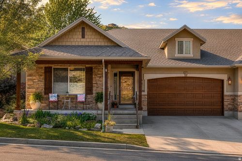 1370 E Meadow Valley Dr, Draper, UT, 84020-5661 | Card Image