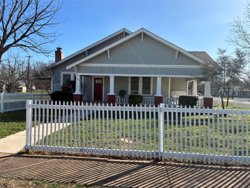 109 S West St, Bangs, TX, 76823 | Card Image
