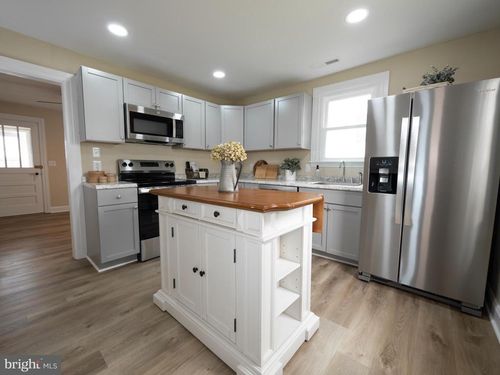 537 Hillman Dr, WINCHESTER, VA, 22601-2741 | Card Image