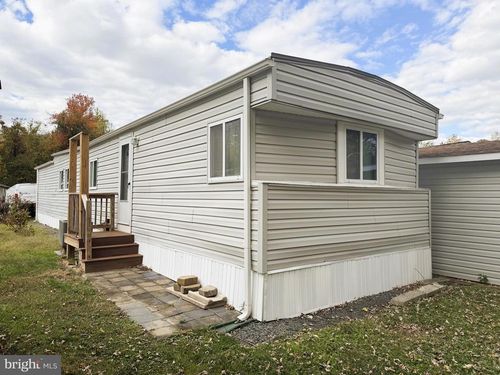 31 Courage Ln, Stafford, VA, 22554-4844 | Card Image