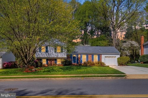 5218 Olley Ln, BURKE, VA, 22015-1750 | Card Image