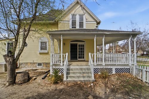 524 N 3rd St, Marshalltown, IA, 50158-5504 | Card Image