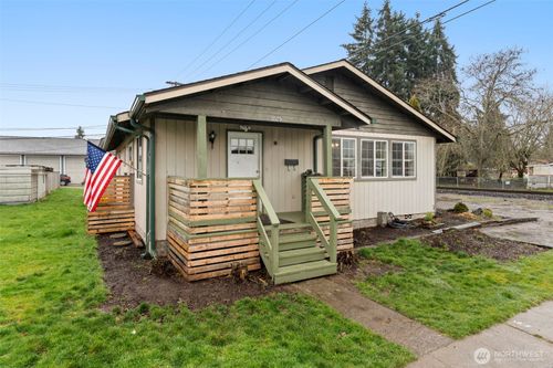 1025 E St, Centralia, WA, 98531-4925 | Card Image