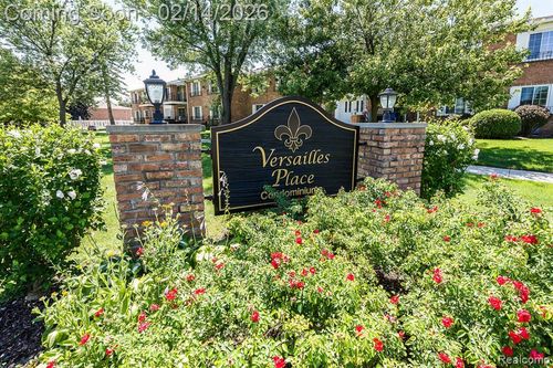 apt-54-30727 Shiawassee Rd, Farmington Hills, MI, 48336-4367 | Card Image