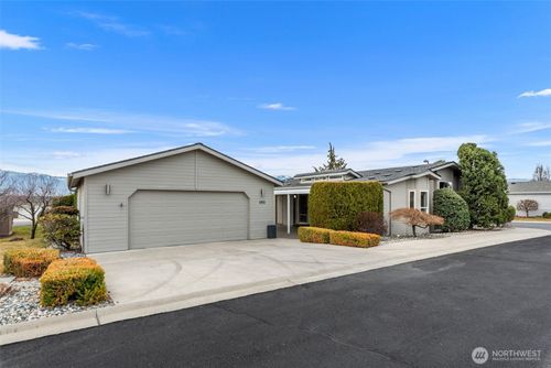 502 Songbrook Dr, East Wenatchee, WA, 98802-8431 | Card Image