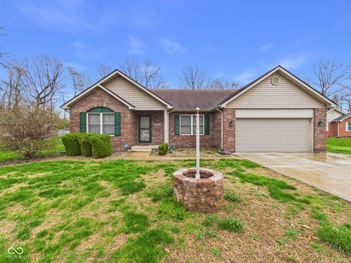 1102 Evergreen Ct, Anderson, IN, 46012-5506 | Card Image