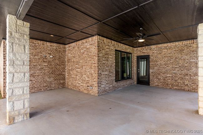 12662 S Irvington Ave, House other with 3 bedrooms, 3 bathrooms and null parking in Bixby OK | Image 41