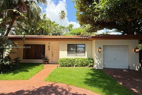 12942 Ixora Rd, North Miami, FL, 33181-2357 | Card Image