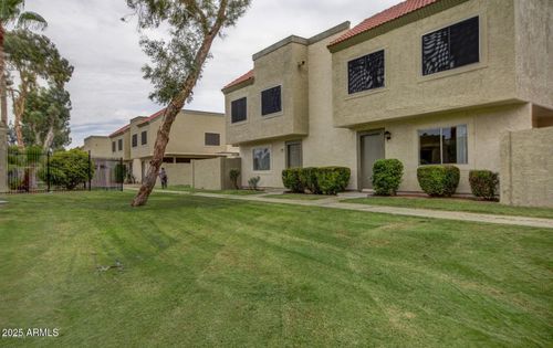 5940 N 48th Ln, Glendale, AZ, 85301-6129 | Card Image