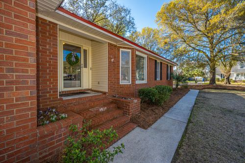 2206 Hunter Creek Dr, Charleston, SC, 29414-6707 | Card Image
