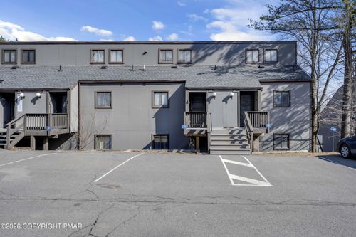 19 Middle Village Way, Tannersville, PA, 18372-7723 | Card Image