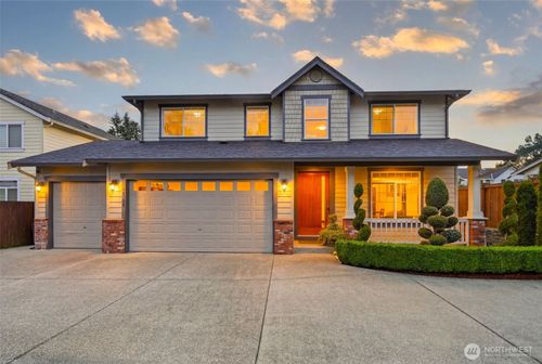 14702 Meridian Dr Se, Lynnwood, WA, 98087-6735 | Card Image