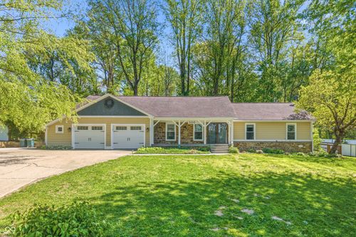 300 Byram Blvd, Martinsville, IN, 46151-1320 | Card Image