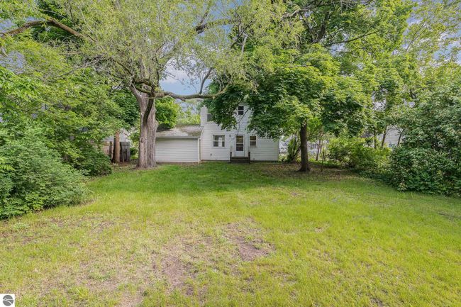 212 E Palmer St, House other with 2 bedrooms, 1 bathrooms and null parking in Mt Pleasant MI | Image 13
