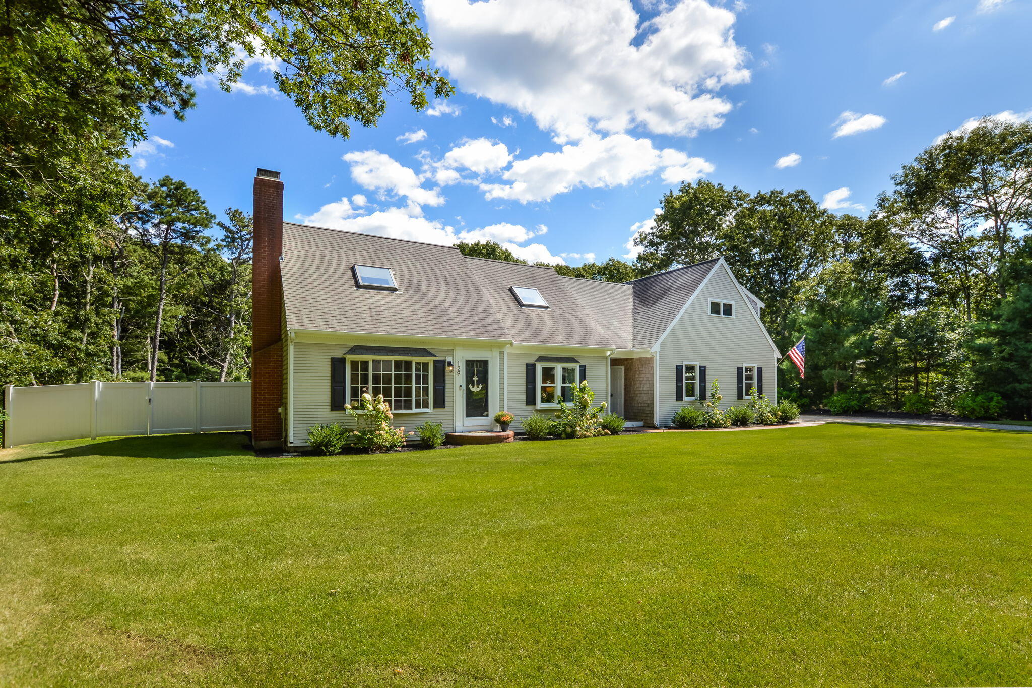 Chuckles Way, Marstons Mills, MA 02648
