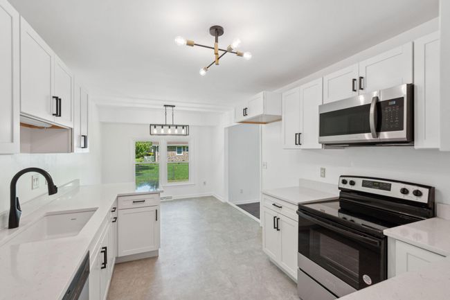Kitchen | Image 9
