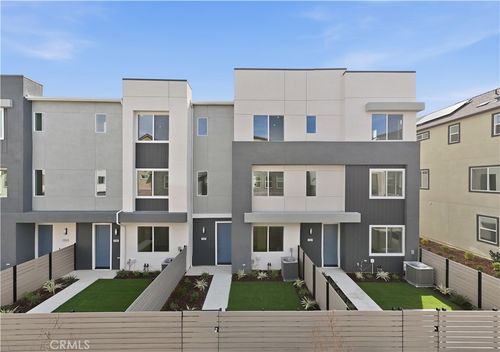 27341 Bear Creek Ln, Valencia, CA, 91381-2385 | Card Image