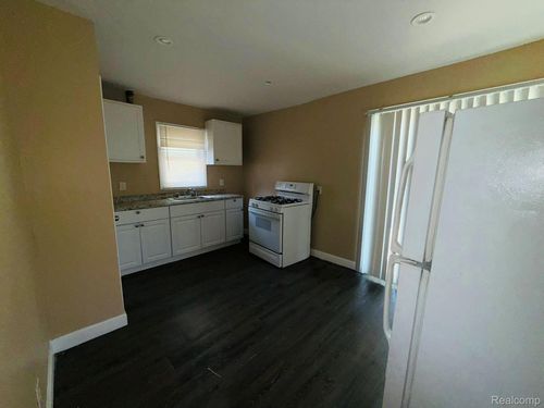 20196 Hartwell St, Detroit, MI, 48235-1159 | Card Image