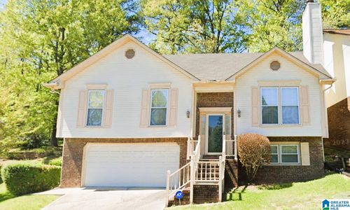 2234 Richmond Ln, Pelham, AL, 35124-1451 | Card Image