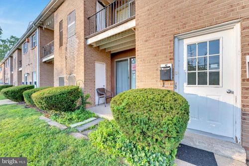 apt-a5-1294 Cooper St, BEVERLY, NJ, 08010-3001 | Card Image