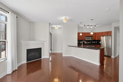 314 E 18th St, Minneapolis, MN, 55404-1846 | Card Image