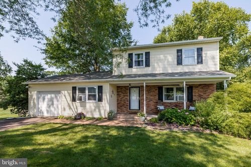 34 Kibblehouse Dr, SCHWENKSVILLE, PA, 19473-1669 | Card Image