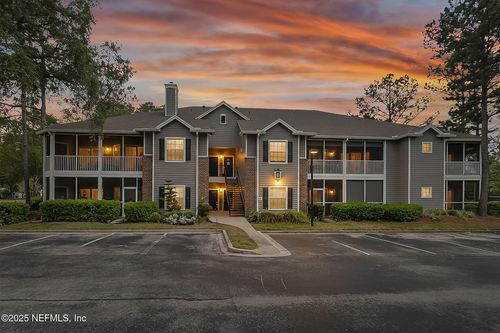 1921-10000 Gate Pkwy N, Jacksonville, FL, 32246 | Card Image