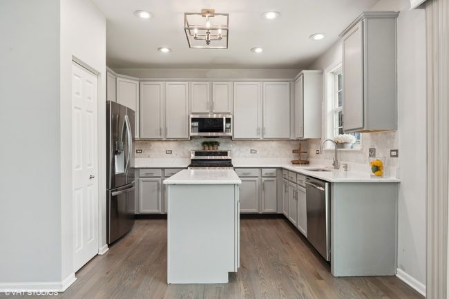 541 Regal Ln, House other with 4 bedrooms, 3 bathrooms and 2 parking in Bolingbrook IL | Image 7