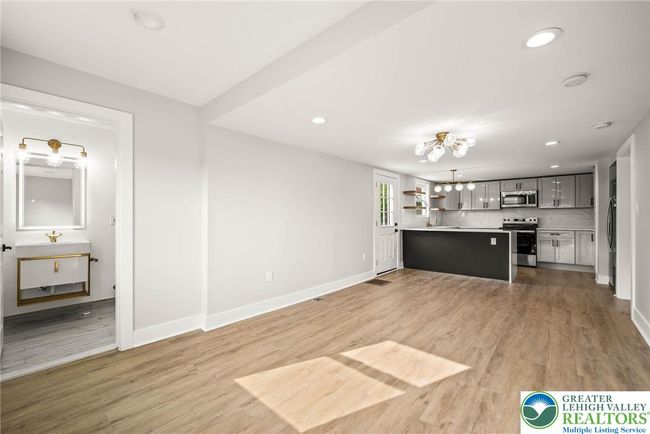 A - 8255 Mertztown Rd, Home with 6 bedrooms, 3 bathrooms and null parking in Alburtis PA | Image 8