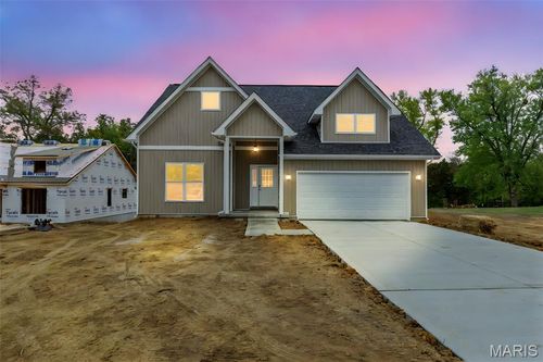 630 W Booneslick Rd, Warrenton, MO, 63383-1907 | Card Image