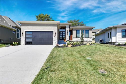 25110 W 98th Pl, Lenexa, KS, 66227-7395 | Card Image
