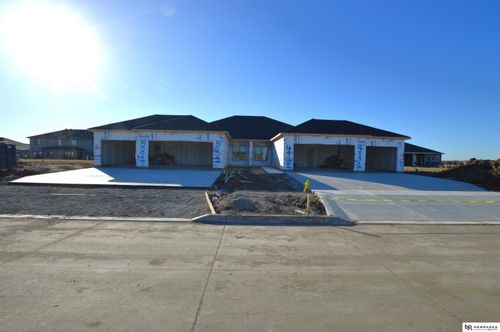 5001 Donnette Dr, Lincoln, NE, 68514 | Card Image