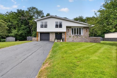 125 Alpha St, Dartmouth, MA, 02747-4043 | Card Image