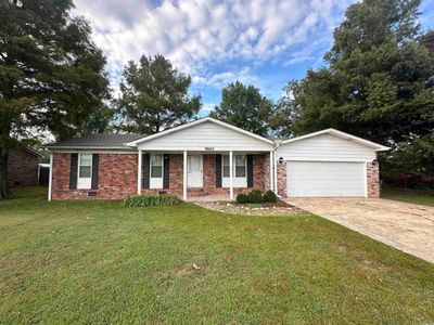 5603 W Maple, House other with 3 bedrooms, 2 bathrooms and null parking in Paragould AR | Image 1