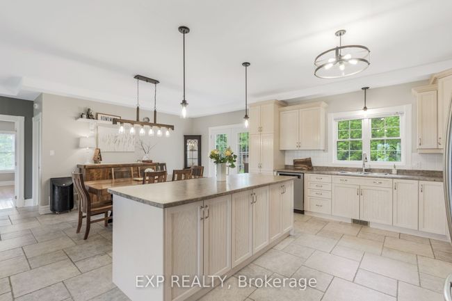 3057 Henrie Rd, House other with 3 bedrooms, 4 bathrooms and 8 parking in Saint-Pascal-Baylon ON | Image 7