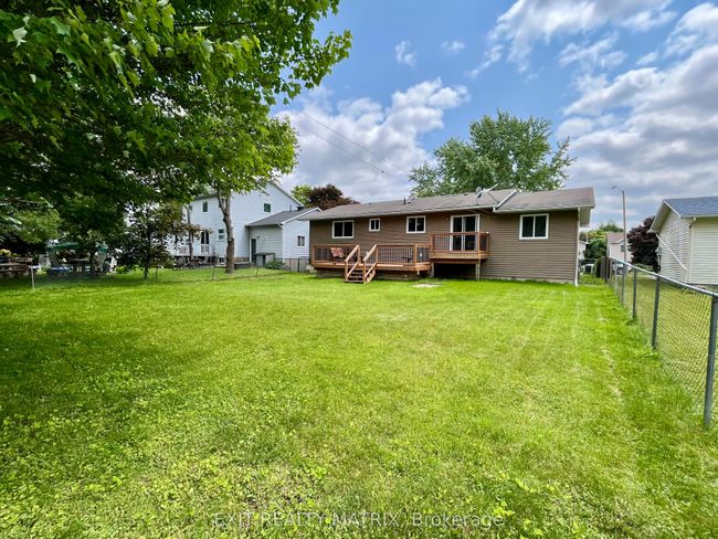 58 Castlebeau St, House other with 6 bedrooms, 2 bathrooms and 4 parking in Embrun ON | Image 30