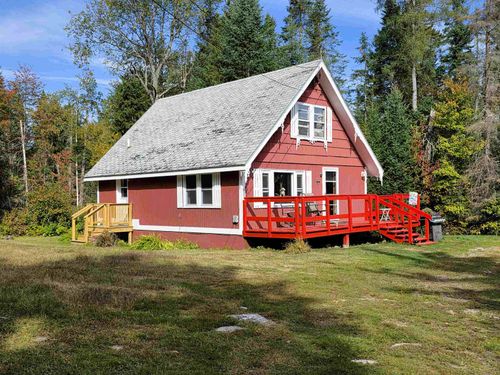 528 Trudeau Rd, Bethlehem, NH, 03574-5111 | Card Image