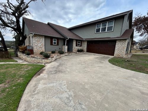 66 Brookhollow Dr, Wimberley, TX, 78676-2504 | Card Image