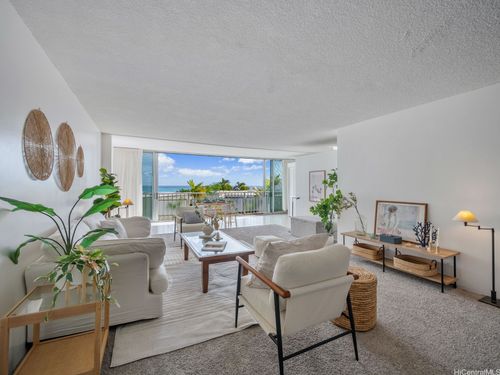 apt-3e-2801 Coconut Ave, Honolulu, HI, 96815-4752 | Card Image