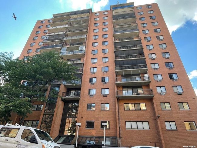 APT-3E - 35-20 147 Th St, Condo with 2 bedrooms, 2 bathrooms and 1 parking in Flushing NY | Image 15