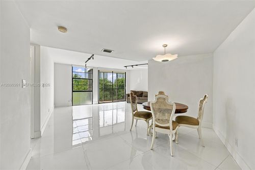 502-3475 N Country Club Dr, Aventura, FL, 33180-1778 | Card Image