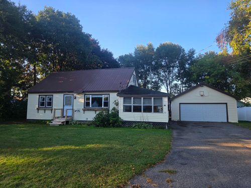 10 High Street, East Millinocket, ME, 04430 | Card Image