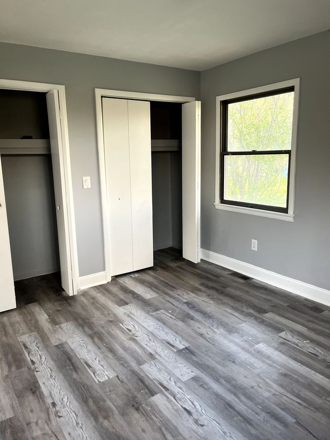 1st Bedroom | Image 9