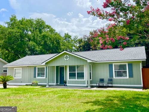 145 Dogwood Cir, Saint Marys, GA, 31558-3530 | Card Image