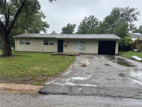 2532 S 51st Ter, Kansas City, KS, 66106-3380 | Card Image