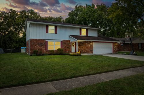 7341 Rustic Woods Dr, Dayton, OH, 45424-2417 | Card Image